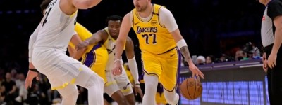 勇士VS独行侠：球星对决背后的NBA新格局